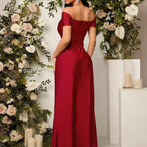 Red Preppy Womens Off Shoulder Ruched Split Thigh Dress - Picture 2 of 5